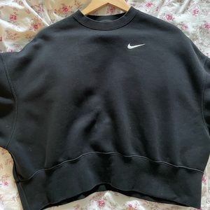 nike hoodie sweatershirt